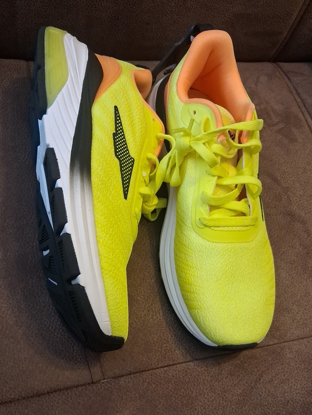 Avia Hypersonic Men's Neon Yellow and Orange Running Shoes Size 8 1/2